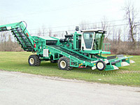 Custom Self-Propelled Harvesters for the Agricultural Industry Custom Self-Propelled Harvesters for the Agricultural Industry